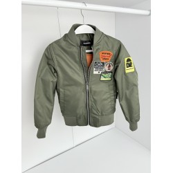 Преходно Яке DS 820